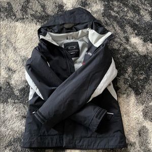 Women’s Oakley ski jacket